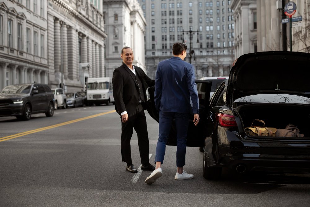 Beverly Hills Limo Service – Where Luxury Meets Class